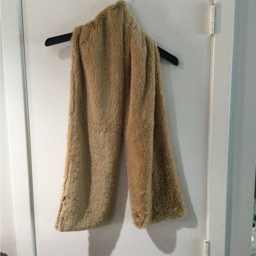 Cozy Tan Faux Fur Scarf
